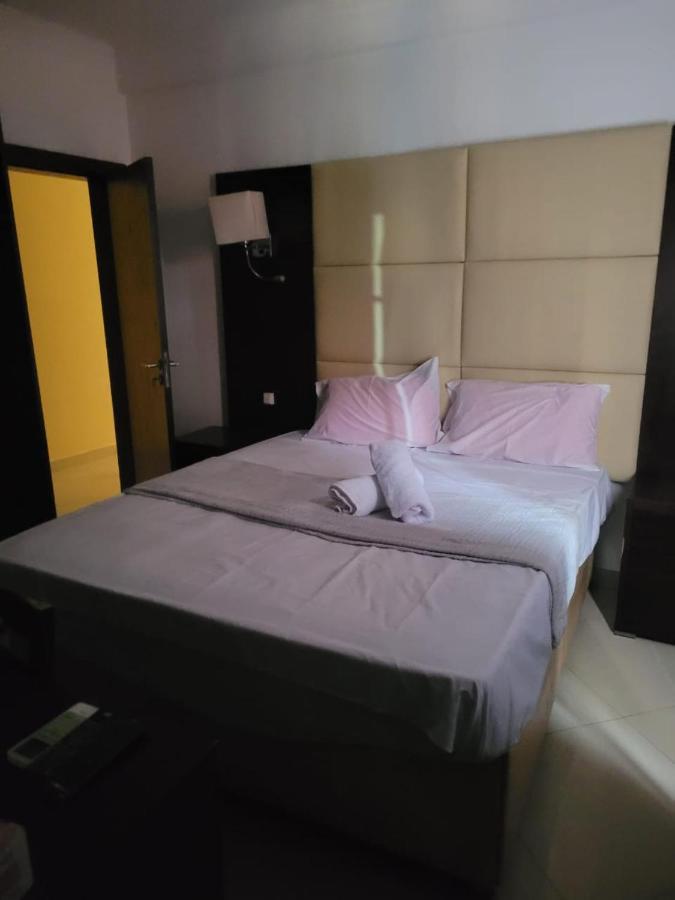 Guest House La Plaza لواندا المظهر الخارجي الصورة