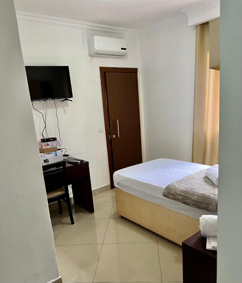 Guest House La Plaza لواندا المظهر الخارجي الصورة